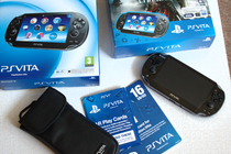 [ПРОДАМ] PS VITA Wi-Fi + 2 карты памяти (на 4 и 16 гб) + чехол.